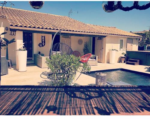 Фотографии мини отеля
Chambres D'hôtes Les Garçons