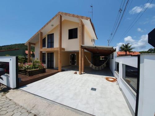 Фотографии гостевого дома
Casa na Praia de Palmas