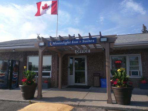 Фотография гостиницы Moonlight Inn and Suites Sudbury