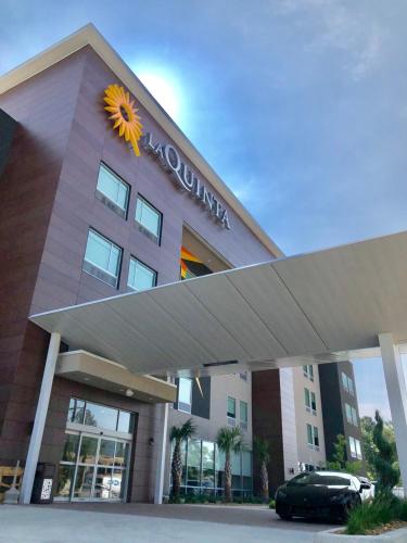 Фотография гостиницы La Quinta Inn & Suites by Wyndham Lafayette Oil Center