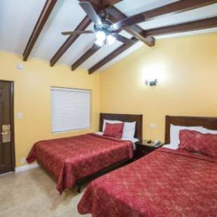 Фотографии мотеля 
            El Patio Inn