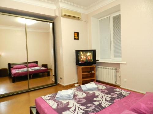 Фотографии квартиры 
            2-room Apartment 60m2 on Zhabotynskoho Street 7-a, by GrandHome