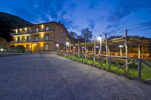 Фотография гостевого дома Mamaral