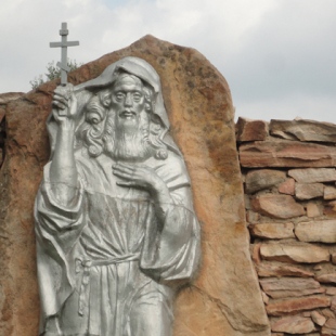 Фотография достопримечательности Древний воин и монах Кукша