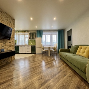 Фотография квартиры Квартира Евро 2-ком на площади Победы, Ст. Разина 3-77 КакДома