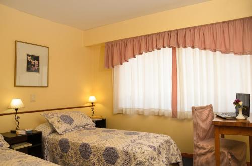 Фотография гостиницы Hotel Tivoli