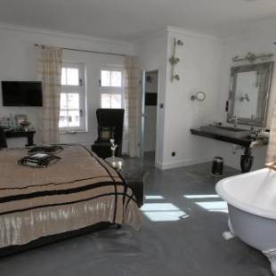 Фотографии гостиницы
VillaAdel.es designrooms