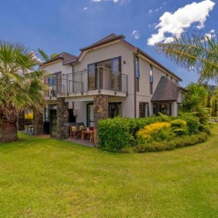 Фотография гостевого дома Villa 51 - Pauanui Holiday Home