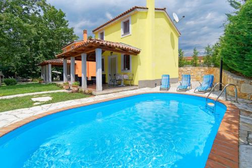 Фотография гостевого дома Holiday Home Sunny Twins