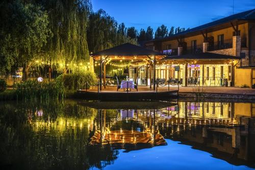 Фотография гостиницы Session Hotel Ráckeve