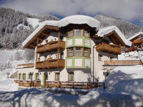 Фотография гостиницы Chalet Campiglio Imperiale Garnì