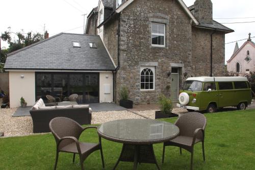 Фотографии мини отеля
Tawburn House Boutique B & B