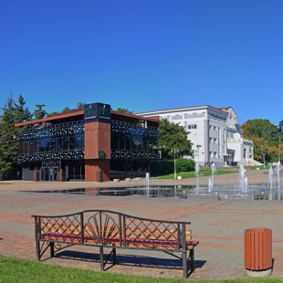 Фотография достопримечательности Площадь Октябрьской Революции