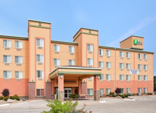 Фотография гостиницы Holiday Inn Express Fremont, an IHG Hotel