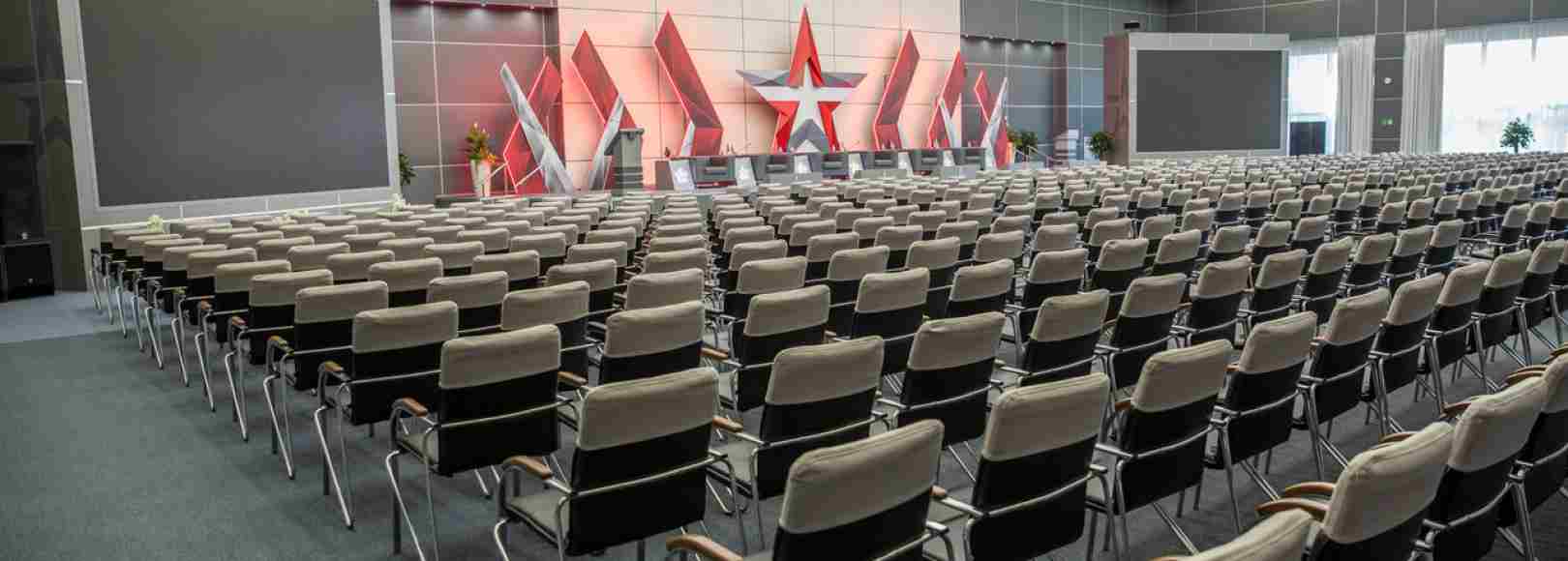 Фотография конференц-зала Парк-Патриот Конференц-зал вместимостью до 507 участников