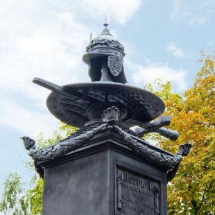 Фотография Памятник на месте отдыха Петра І