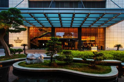 Фотография гостиницы Renaissance Shanghai Putuo Hotel