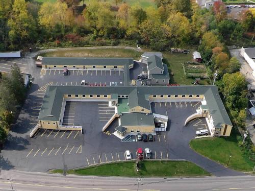 Фотография гостиницы Rodeway Inn Towanda