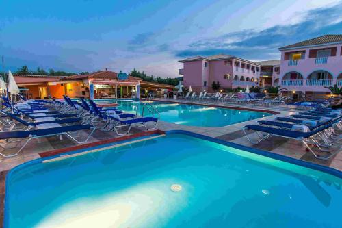 Фотография гостиницы Savvas-Demar Hotel