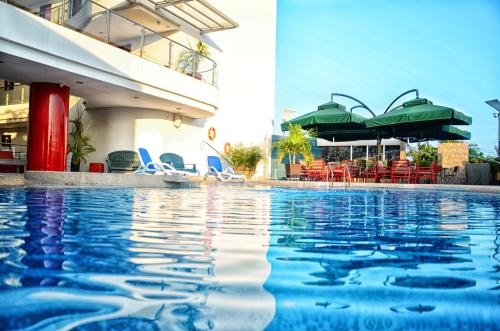 Фотография гостиницы Hotel Atrium Plaza