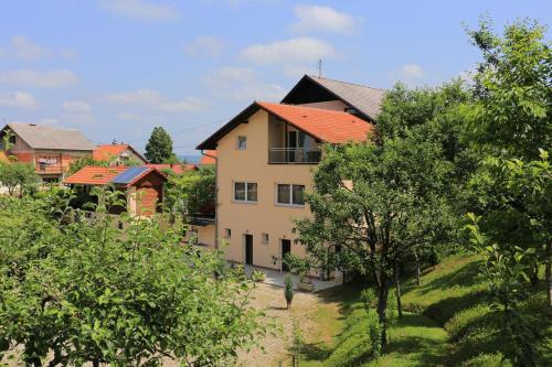 Фотография гостевого дома Rooms with a parking space Slunj, Plitvice - 17502