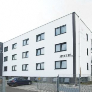 Фотография гостиницы Hotel Hausen Obertshausen Frankfurt