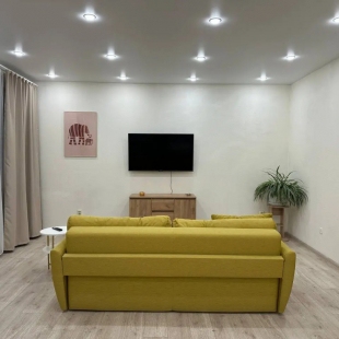 Фотография квартиры Квартира Просторная Трехкомнатная в центре