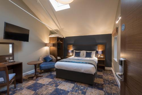 Фотографии гостиницы 
            The John Russell Fox Wetherspoon