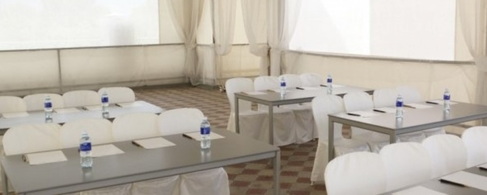 Фотографии комнаты для переговоров Белоснежный