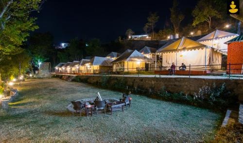 Фотография базы отдыха LivingStone Riverside Camping Bir