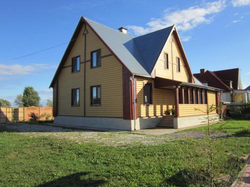 Фотографии гостевого дома
Коттедж Козынево