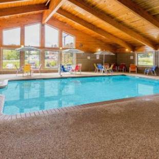Фотографии гостиницы
AmericInn by Wyndham Duluth South Proctor Black Woods Event Ctr