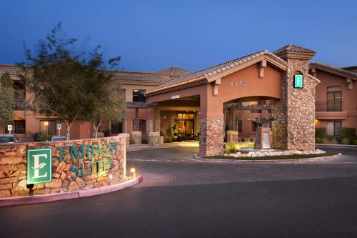 Фотография гостиницы Embassy Suites Tucson - Paloma Village