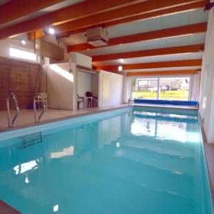 Фотографии гостевого дома 
            Quaint Cottage with Swimming Pool in Purnode