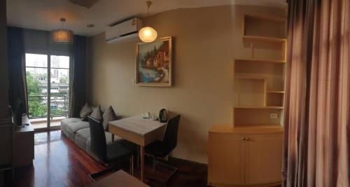 Фотография гостиницы Greenview Ekkamai10 Suite