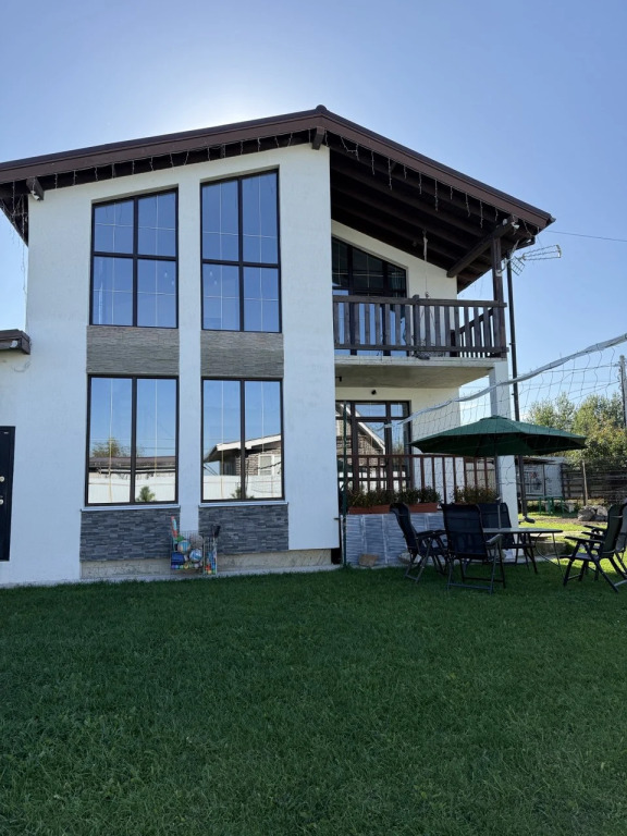 Фотография Коттеджа Частный дом на улице Возрождения 120