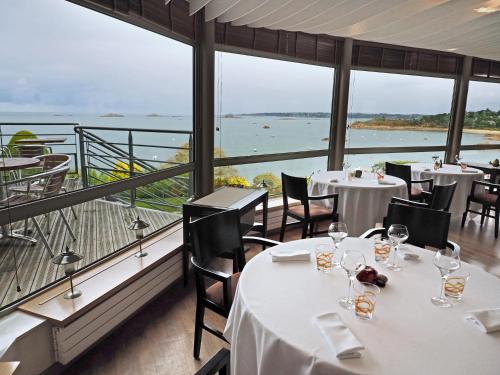 Фотография гостиницы Logis Hôtel de Carantec