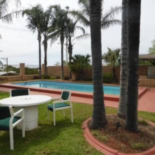 Фотографии мотеля 
            Hilltop Motel