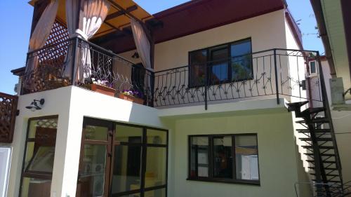 Фотография гостевого дома Июль