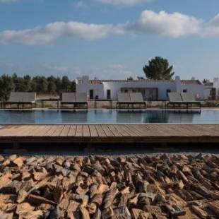 Фотографии гостевого дома
Craveiral Farmhouse by Belong Staying & Feeling