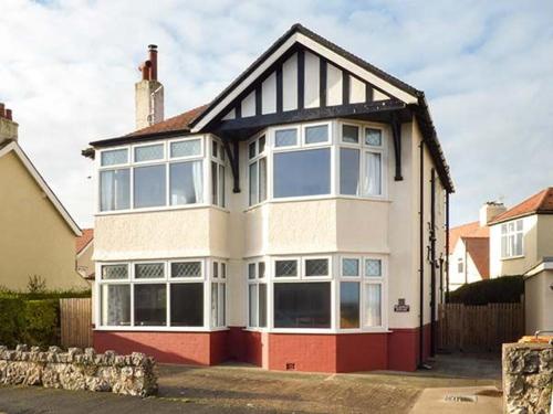 Фотография гостевого дома Meadway House