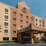 Фотография гостиницы Comfort Suites Tampa Airport North
