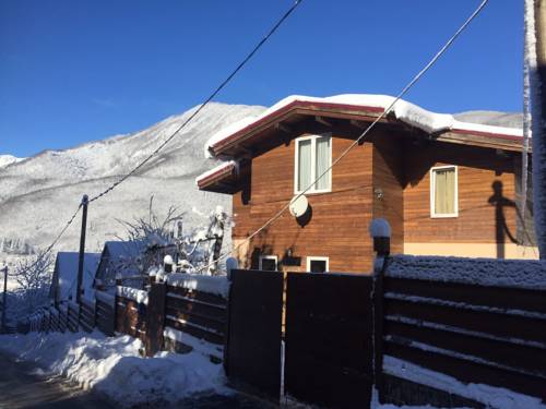 Фотография гостевого дома Каштан