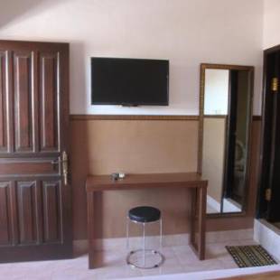 Фотографии гостиницы
Pandora Hotel