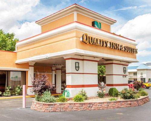 Фотография гостиницы Quality Inn & Suites Kansas City - Independence I-70 East