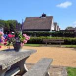 Фотография гостевого дома Lovely Holiday Home in Noordwijkerhout near Lake