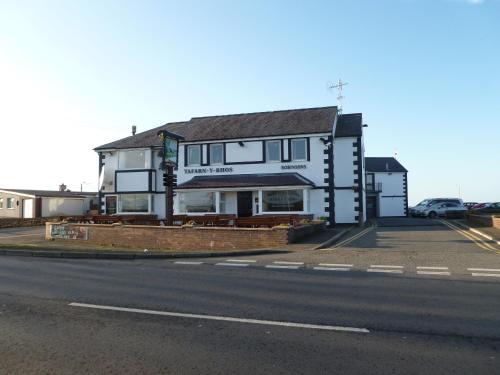 Фотография гостевого дома Tafarn Y Rhos