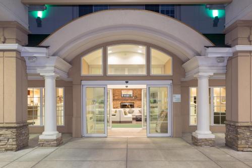 Фотография гостиницы Holiday Inn Colorado Springs - Airport, an IHG Hotel