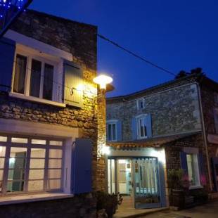 Фотографии гостиницы
Les Voyageurs