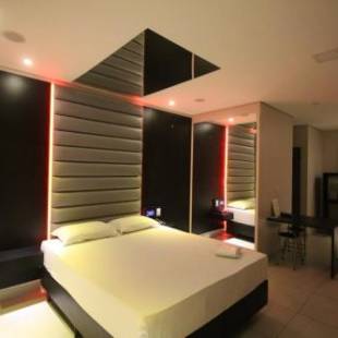 Фотографии мотеля
Plaza Motel